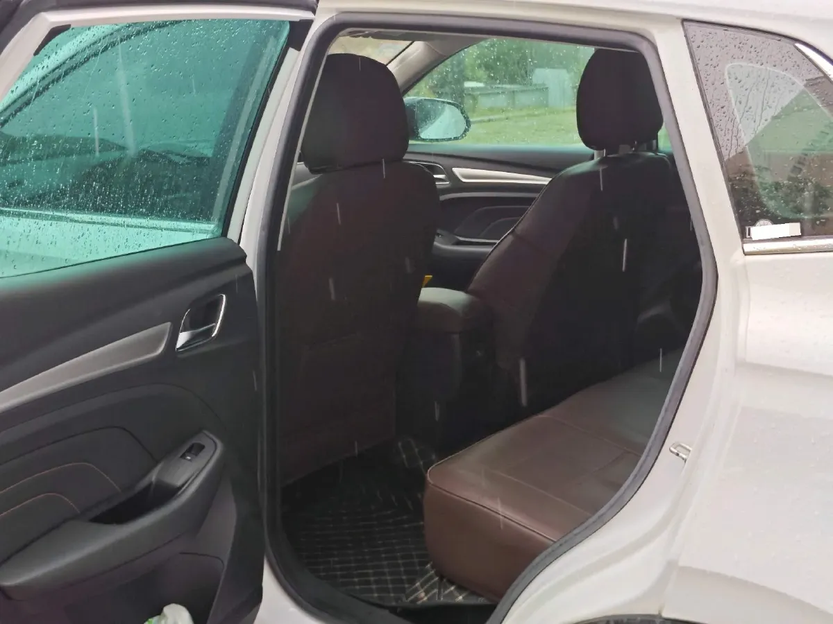 2021 Roewe RX3 1.6L 125HP L4 CVT,autocango,china used car exporter,china ev exporter,chinese used car exporter,chinese used ev exporter
