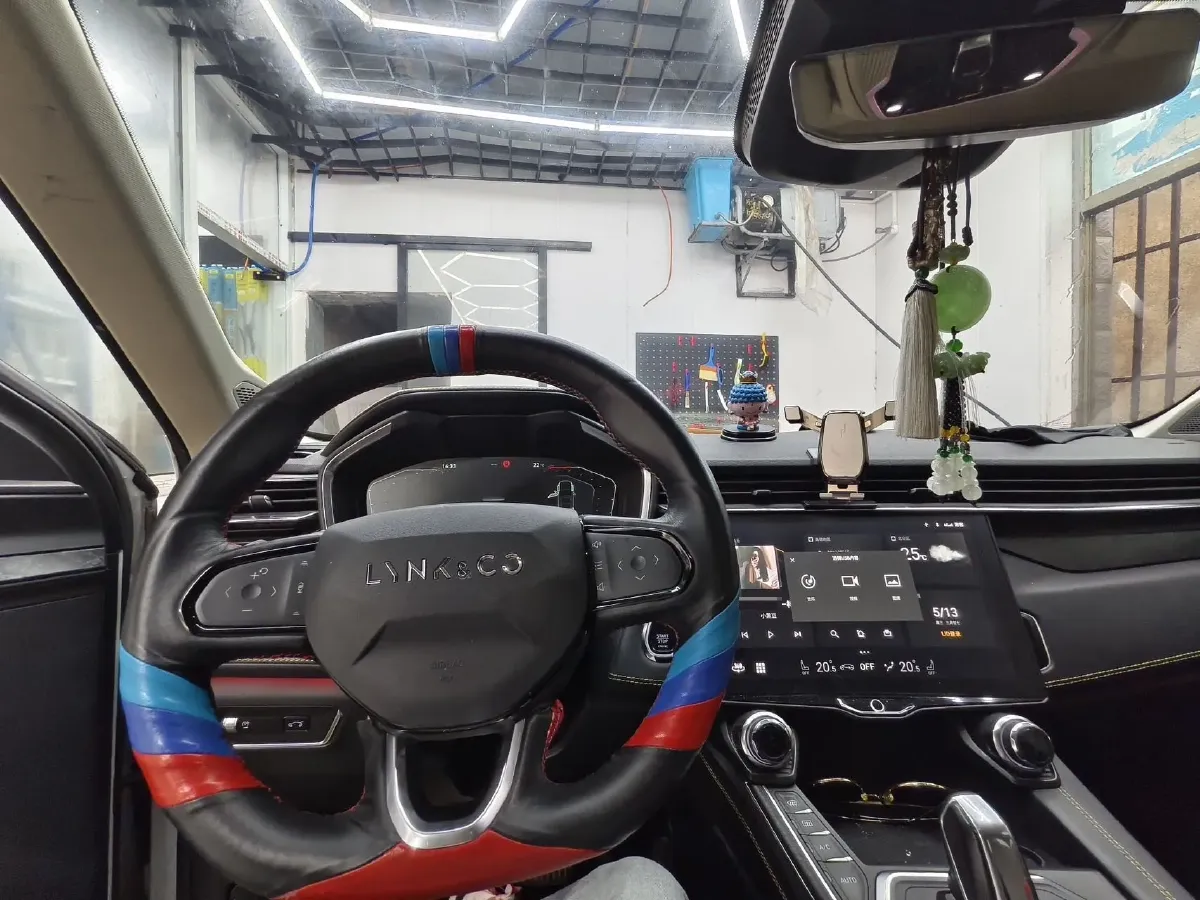 2020 LYNK&CO 05 2.0T 254HP L4 8AT,autocango,china used car exporter,china ev exporter,chinese used car exporter,chinese used ev exporter
