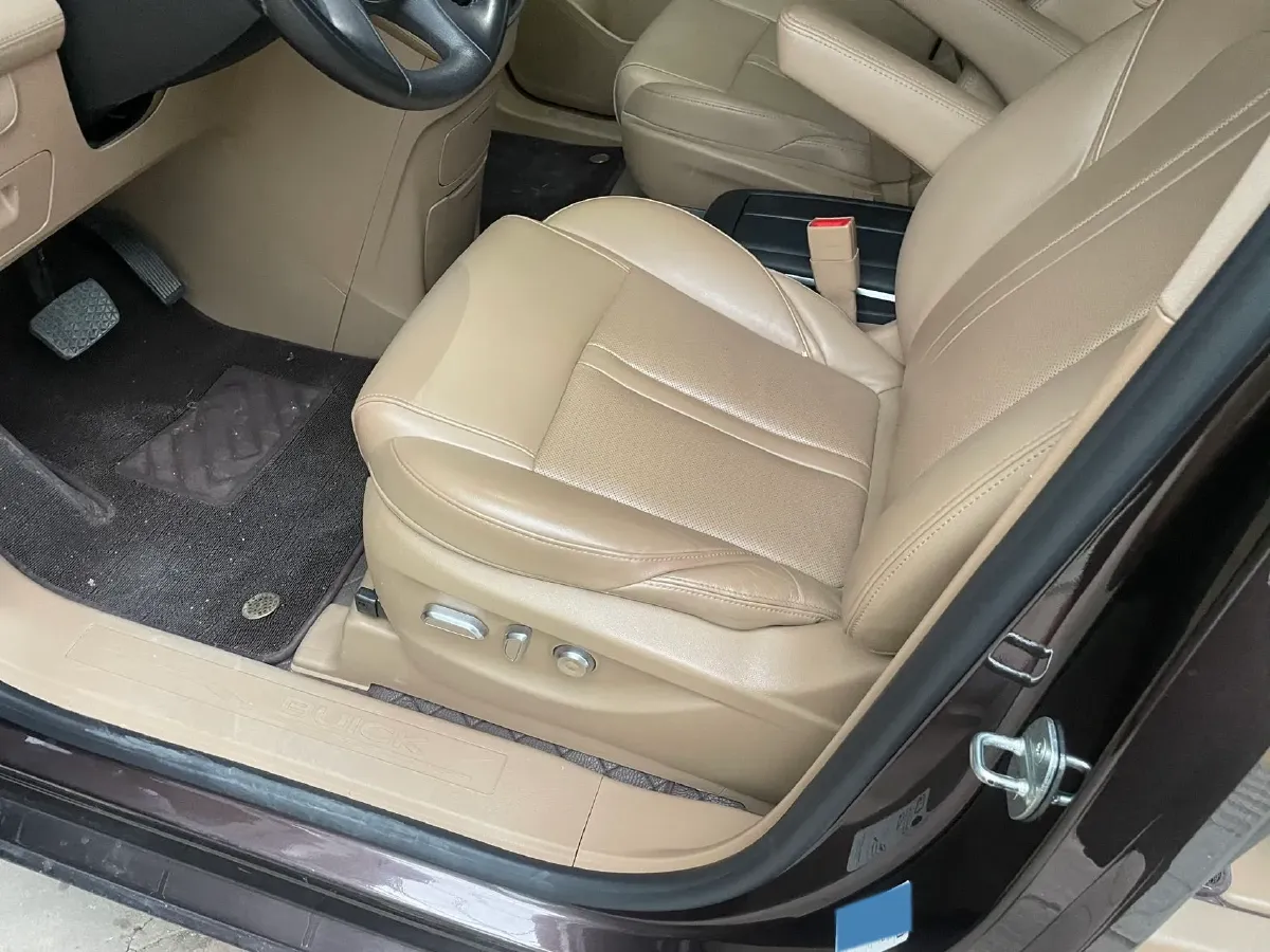 2021 Buick GL8 2.0T 237HP L4 9AT,autocango,china used car exporter,china ev exporter,chinese used car exporter,chinese used ev exporter