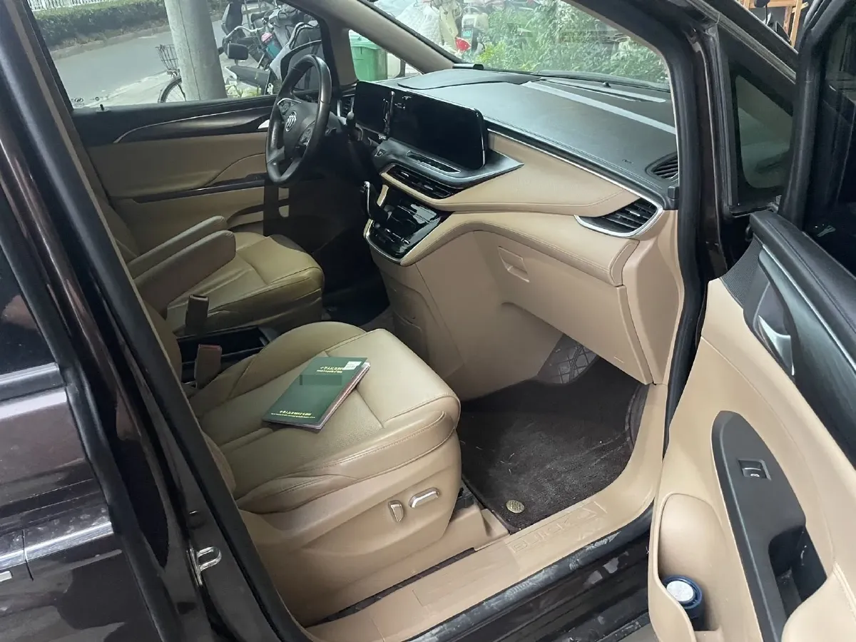2021 Buick GL8 2.0T 237HP L4 9AT,autocango,china used car exporter,china ev exporter,chinese used car exporter,chinese used ev exporter