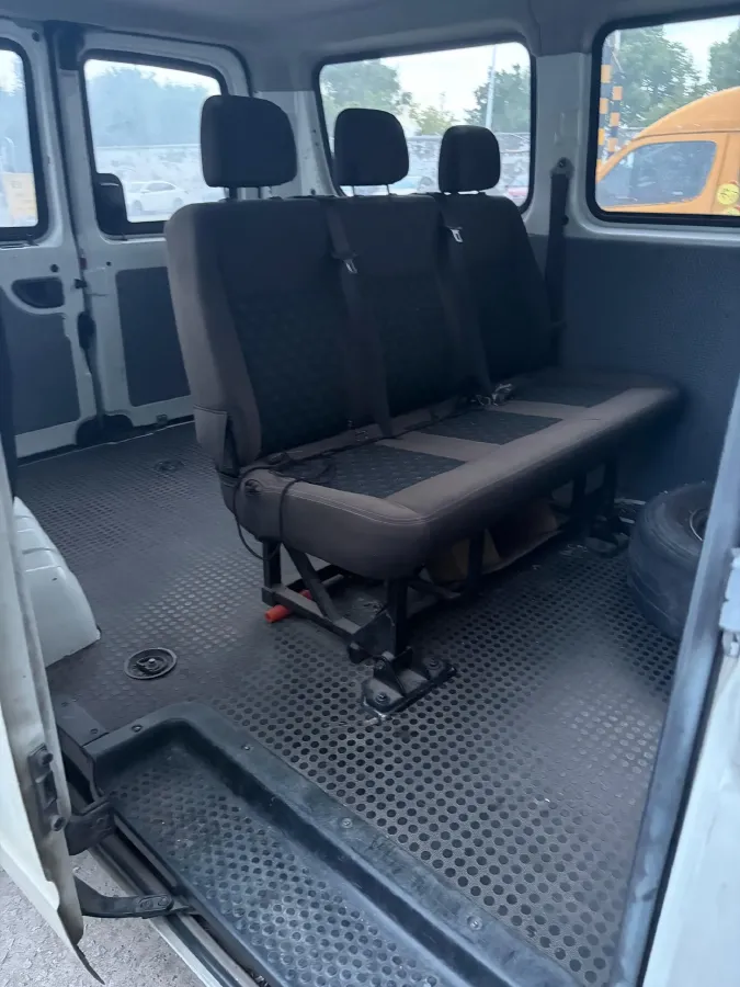 2018 MAXUS XinTu V80 2.5T 136HP L4 6MT,autocango,china used car exporter,china ev exporter,chinese used car exporter,chinese used ev exporter
