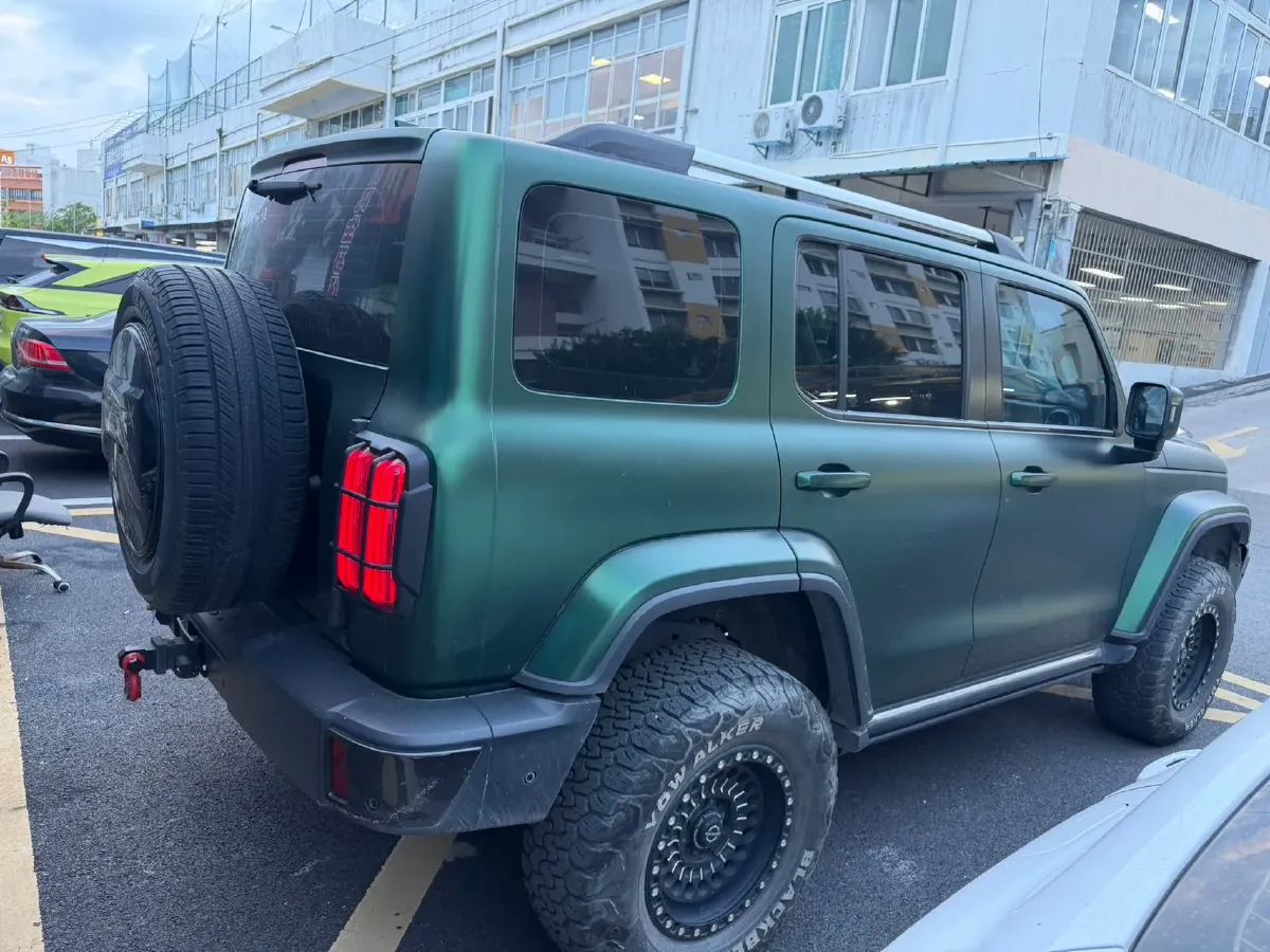 2021 Tank 300 2.0T 227HP L4 8AT,autocango,china used car exporter,china ev exporter,chinese used car exporter,chinese used ev exporter
