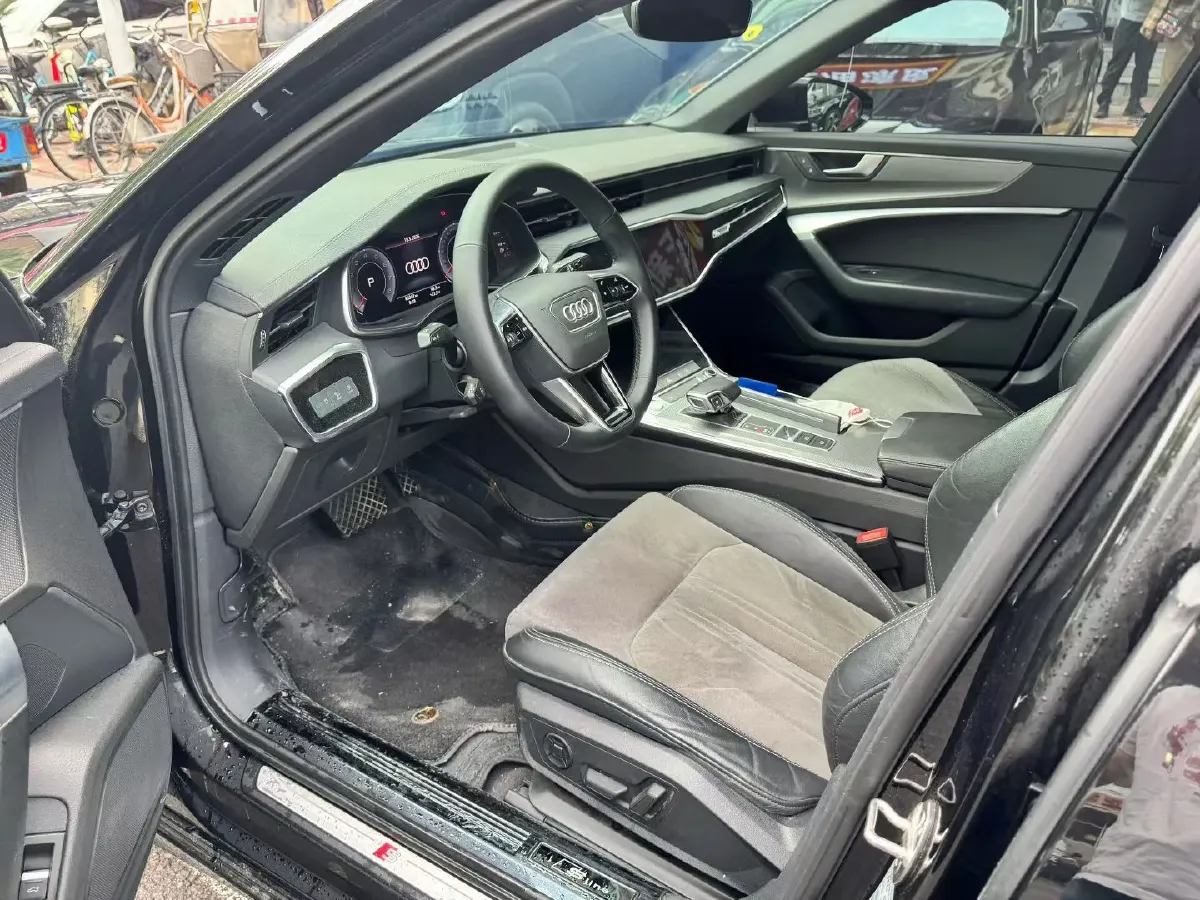 2020 Audi A6L 2.0T 224HP L4 7DCT,autocango,china used car exporter,china ev exporter,chinese used car exporter,chinese used ev exporter