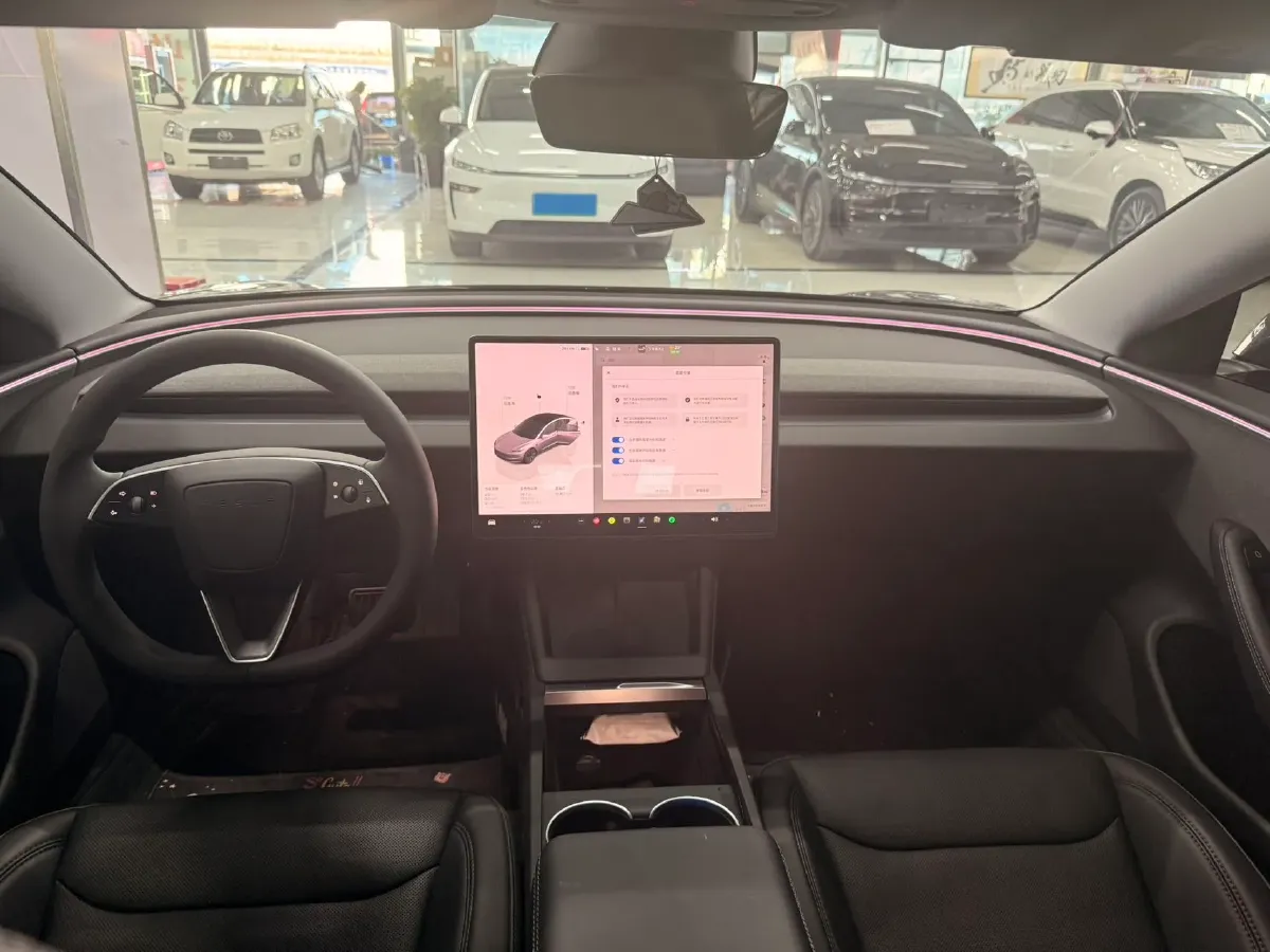 2025 Tesla Model 3 BEV 62.5KWH,autocango,china used car exporter,china ev exporter,chinese used car exporter,chinese used ev exporter