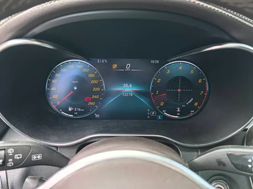 2021 Mercedes-Benz GLC Class 2.0T 197HP L4 9AT,autocango,china used car exporter,china ev exporter,chinese used car exporter,chinese used ev exporter