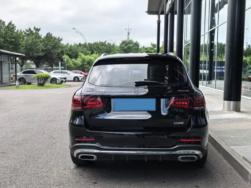 2021 Mercedes-Benz GLC Class 2.0T 197HP L4 9AT,autocango,china used car exporter,china ev exporter,chinese used car exporter,chinese used ev exporter