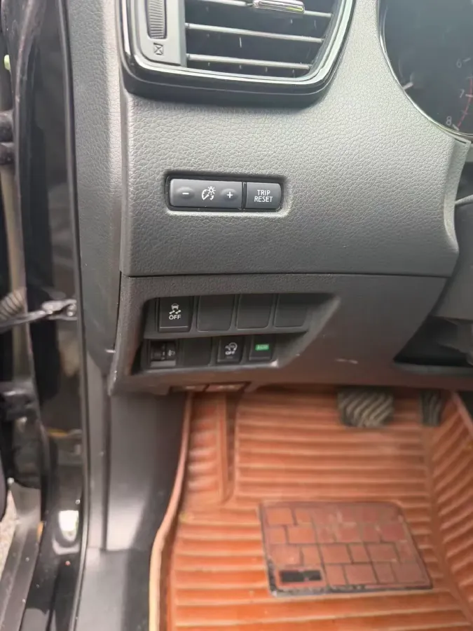 2022 Nissan X-Trail 2.0L 151HP L4 CVT,autocango,china used car exporter,china ev exporter,chinese used car exporter,chinese used ev exporter