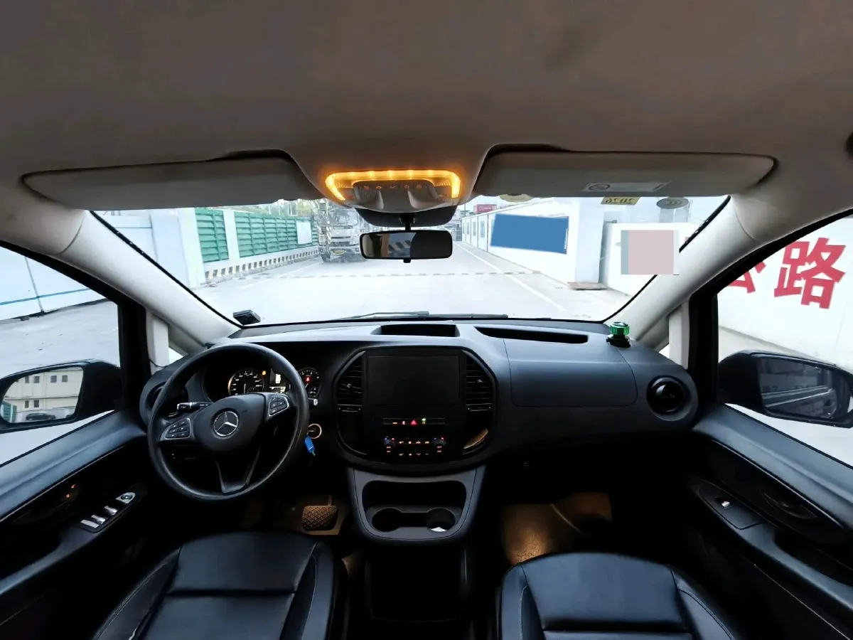 2021 Mercedes-Benz Vito 2.0T 211HP L4 9AT,autocango,china used car exporter,china ev exporter,chinese used car exporter,chinese used ev exporter