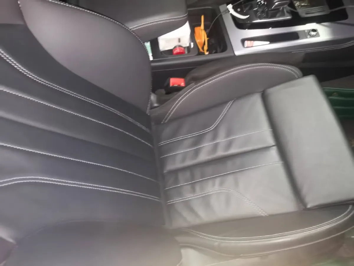 2022 Audi Q5L 2.0T 190HP L4 7DCT,autocango,china used car exporter,china ev exporter,chinese used car exporter,chinese used ev exporter