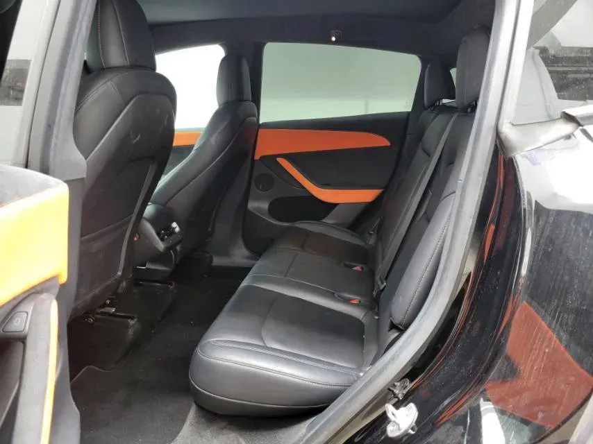 2022 Tesla Model Y BEV 60KWH,autocango,china used car exporter,china ev exporter,chinese used car exporter,chinese used ev exporter