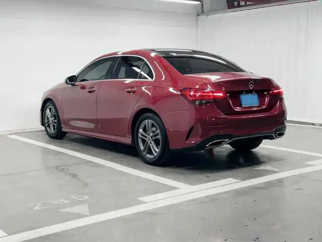 2021 Mercedes-Benz A Class 1.3T 136HP L4 7DCT,autocango,china used car exporter,china ev exporter,chinese used car exporter,chinese used ev exporter