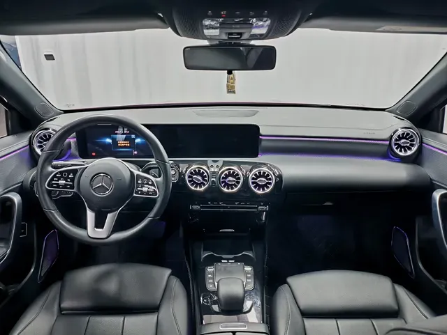 2021 Mercedes-Benz A Class 1.3T 136HP L4 7DCT,autocango,china used car exporter,china ev exporter,chinese used car exporter,chinese used ev exporter