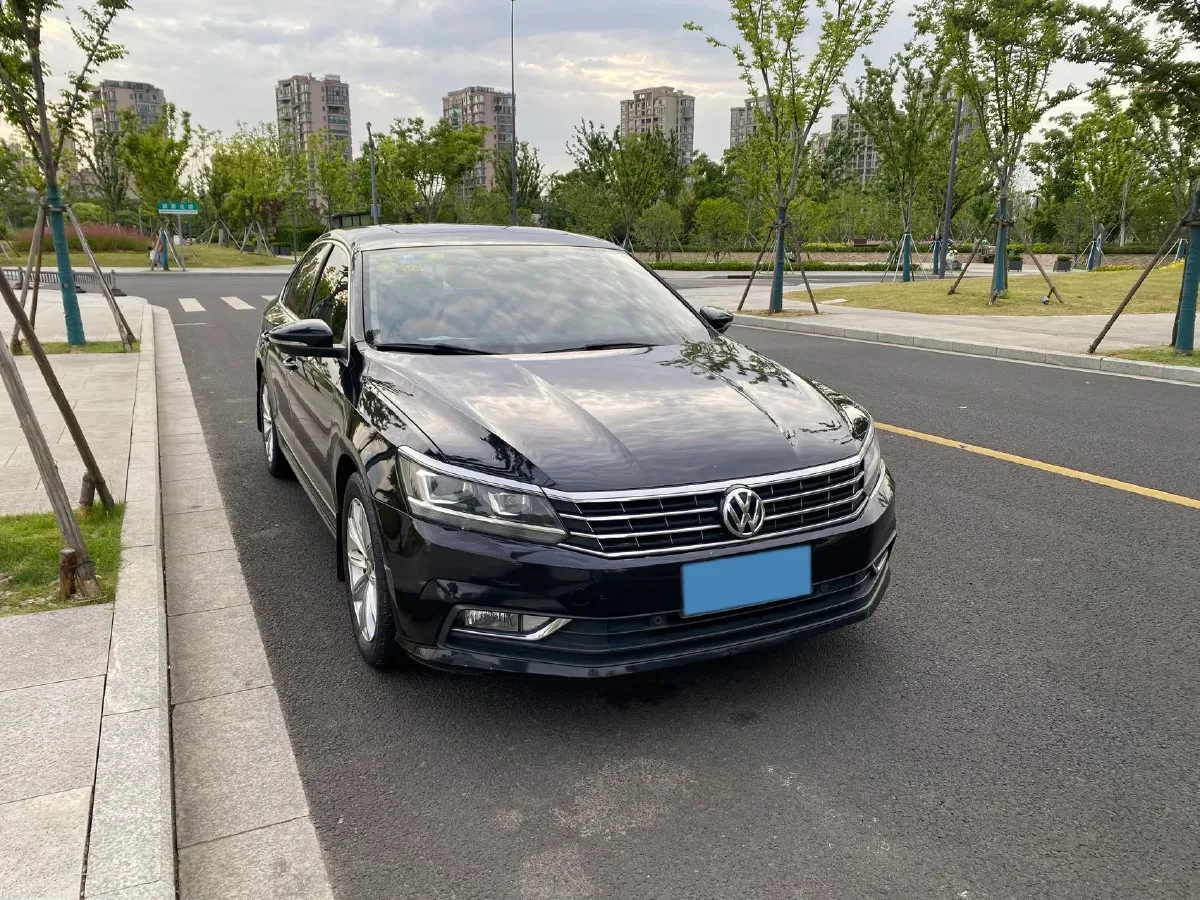 2017 Volkswagen Passat 1.8T 180HP L4 7DCT,autocango,china used car exporter,china ev exporter,chinese used car exporter,chinese used ev exporter