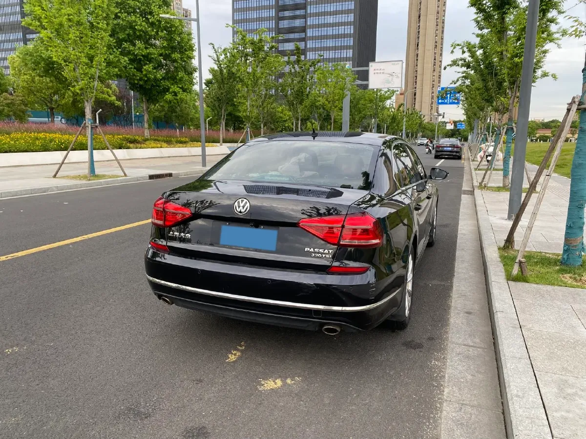 2017 Volkswagen Passat 1.8T 180HP L4 7DCT,autocango,china used car exporter,china ev exporter,chinese used car exporter,chinese used ev exporter