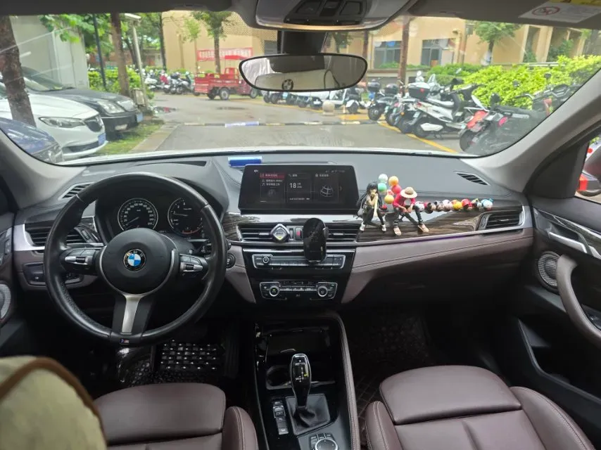 2021 BMW X1 2.0T 192HP L4 8AT,autocango,china used car exporter,china ev exporter,chinese used car exporter,chinese used ev exporter