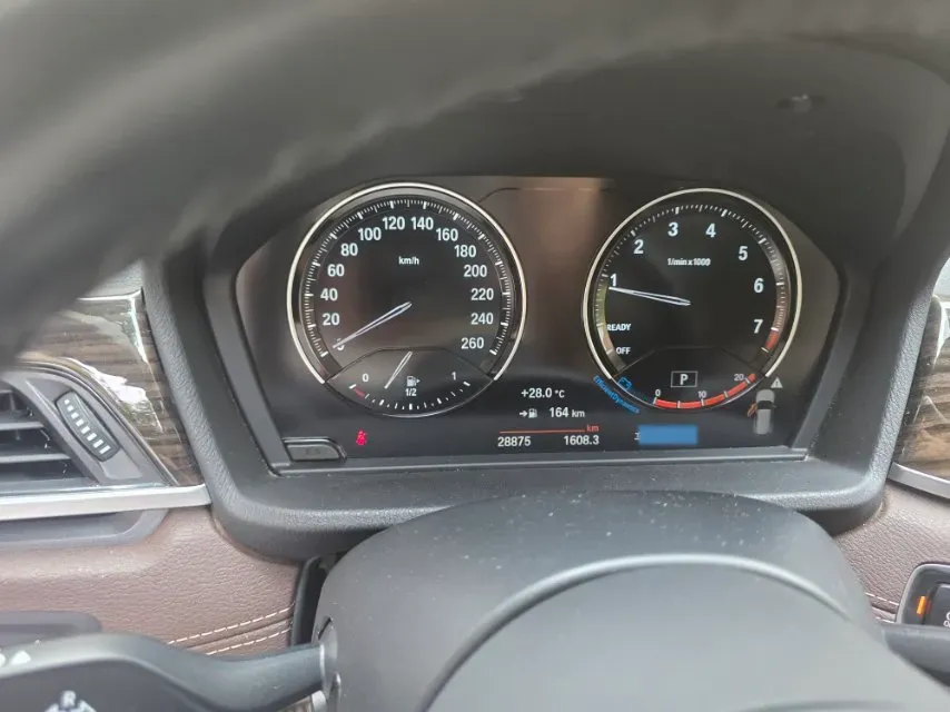 2021 BMW X1 2.0T 192HP L4 8AT,autocango,china used car exporter,china ev exporter,chinese used car exporter,chinese used ev exporter