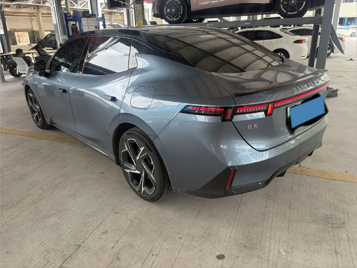 2024 LYNK&CO 07 EM-P 1.5T 163HP L4 3DHT PHEV 18.99KWH,autocango,china used car exporter,china ev exporter,chinese used car exporter,chinese used ev exporter