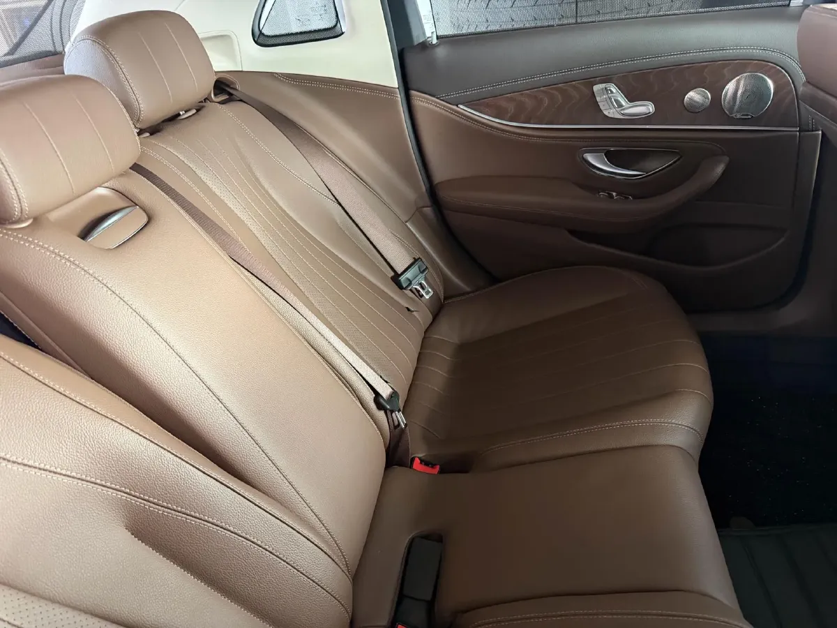2023 Mercedes-Benz E Class 2.0T 258HP L4 9AT,autocango,china used car exporter,china ev exporter,chinese used car exporter,chinese used ev exporter