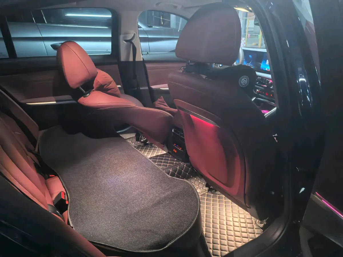 2025 BMW 3 Series 2.0T 184HP L4 8AT,autocango,china used car exporter,china ev exporter,chinese used car exporter,chinese used ev exporter