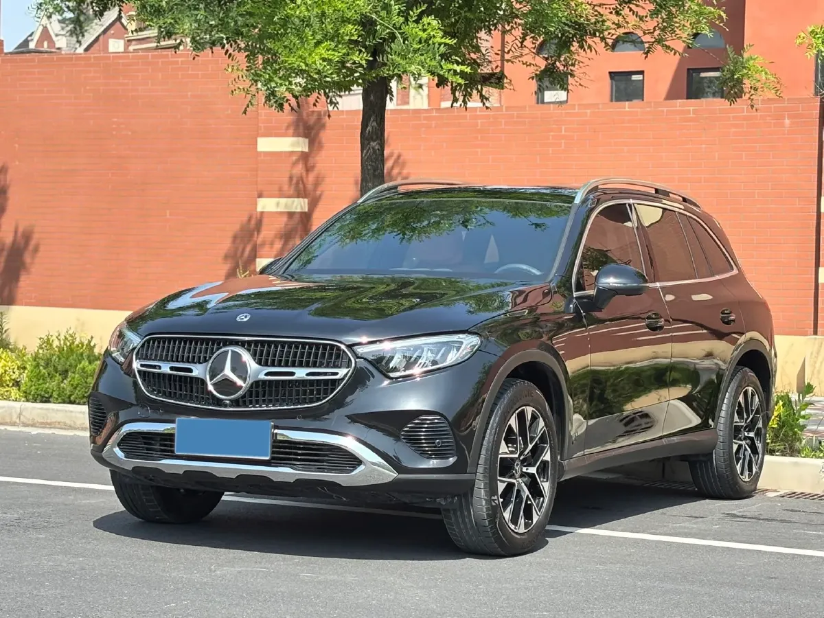 2024 Mercedes-Benz GLC Class 2.0T 204HP L4 9AT,autocango,china used car exporter,china ev exporter,chinese used car exporter,chinese used ev exporter