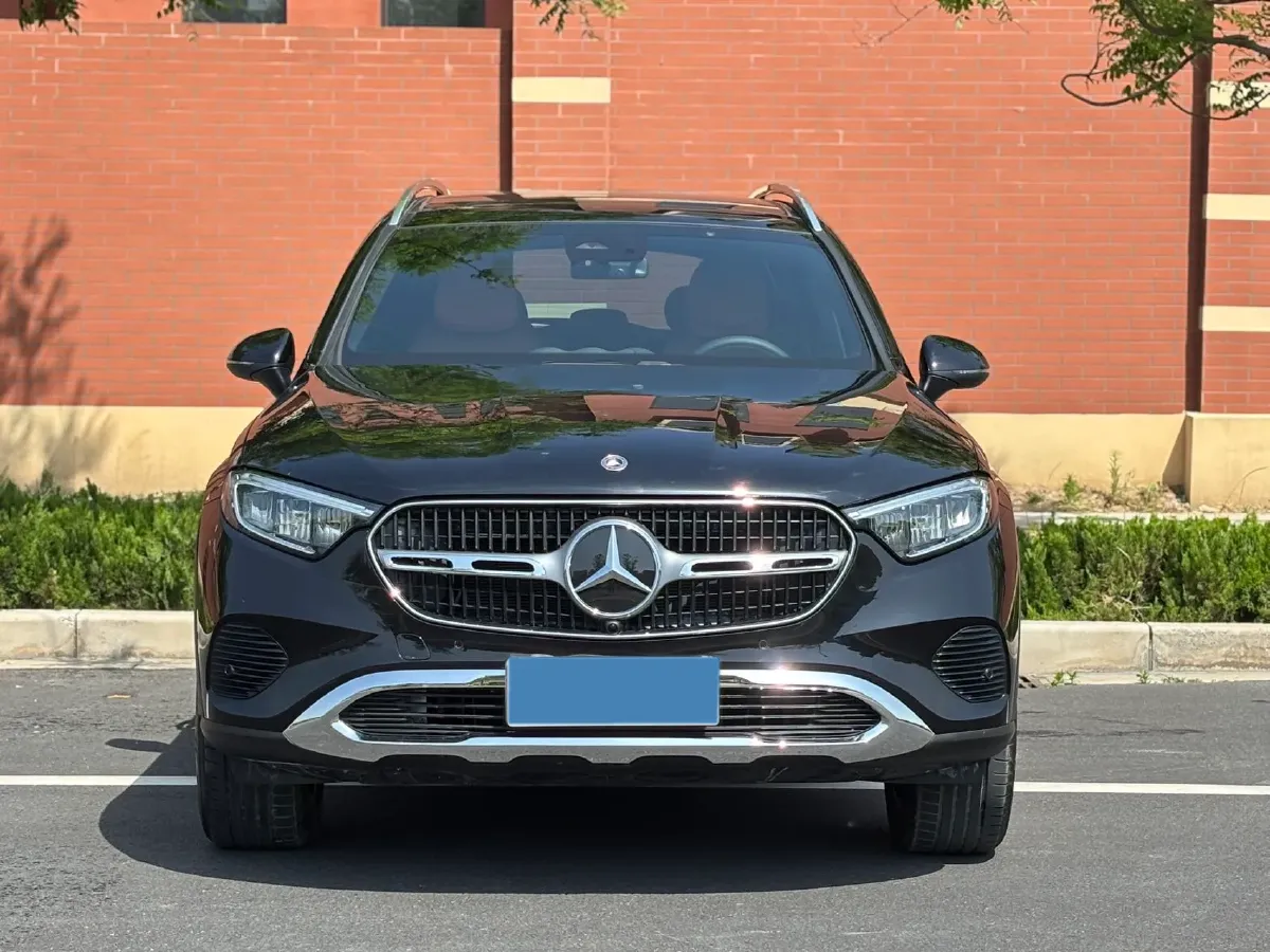 2024 Mercedes-Benz GLC Class 2.0T 204HP L4 9AT,autocango,china used car exporter,china ev exporter,chinese used car exporter,chinese used ev exporter