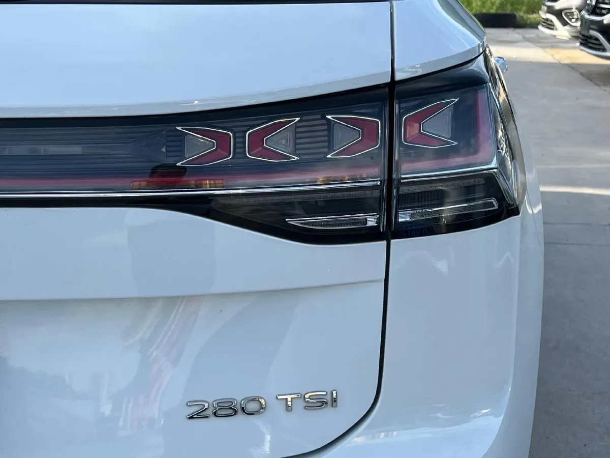 2023 Volkswagen Tayron 1.4T 150HP L4 7DCT,autocango,china used car exporter,china ev exporter,chinese used car exporter,chinese used ev exporter
