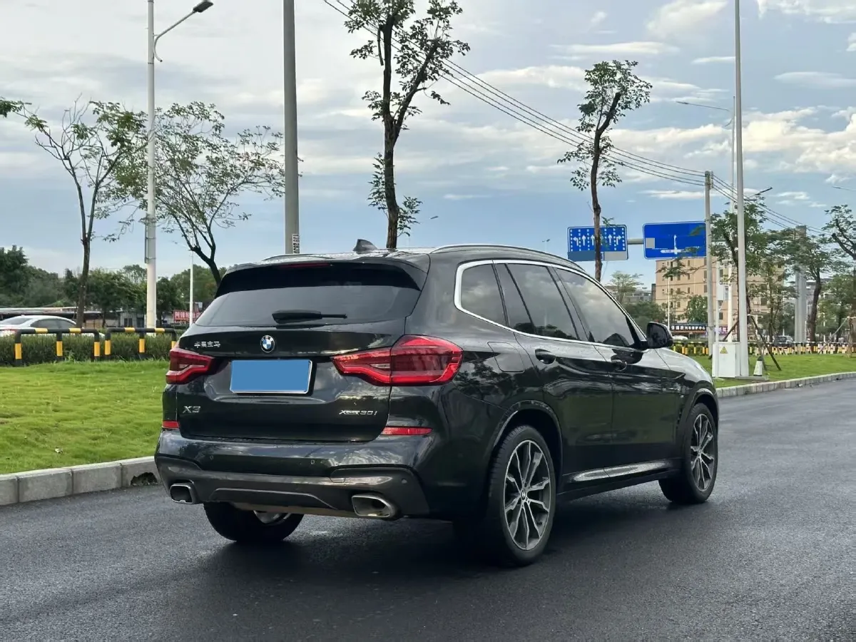 2021 BMW X3 2.0T 252HP L4 8AT,autocango,china used car exporter,china ev exporter,chinese used car exporter,chinese used ev exporter