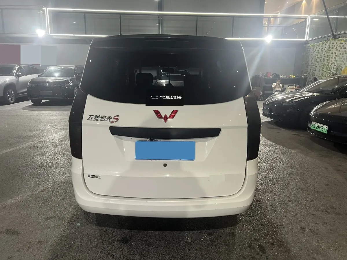 2020 WuLing HongGuang 1.2L 76HP L4 5MT,autocango,china used car exporter,china ev exporter,chinese used car exporter,chinese used ev exporter