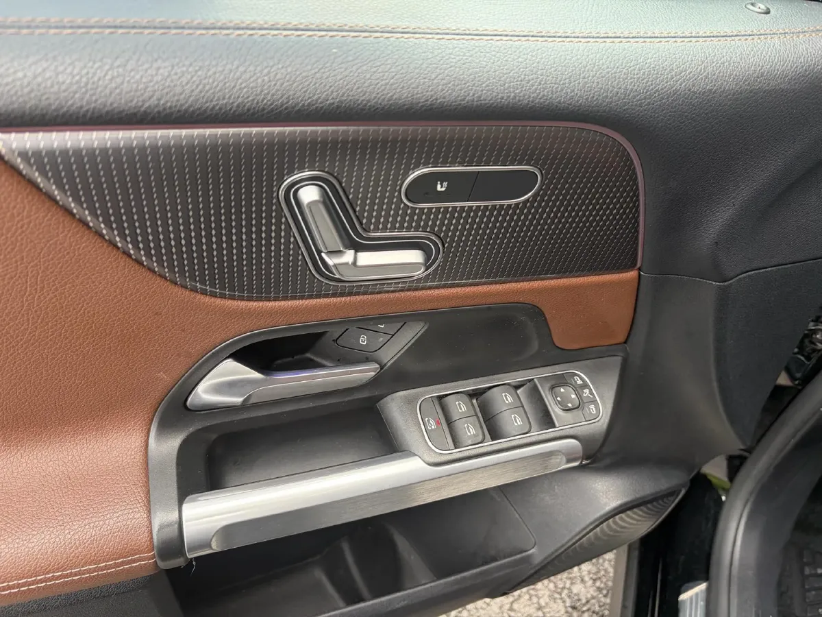 2021 Mercedes-Benz GLB Class 1.3T 163HP L4 7DCT,autocango,china used car exporter,china ev exporter,chinese used car exporter,chinese used ev exporter