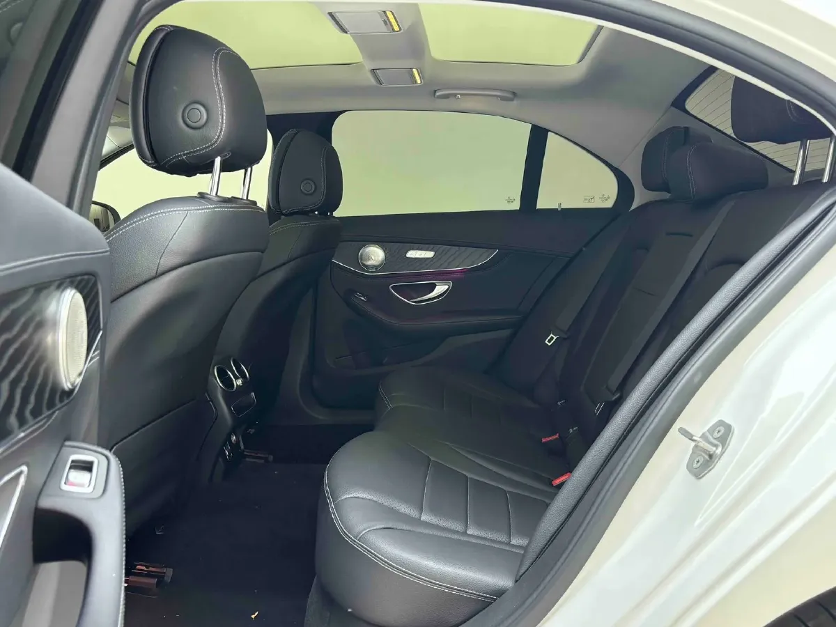 2020 Mercedes-Benz C Class 1.5T 184HP L4 9AT,autocango,china used car exporter,china ev exporter,chinese used car exporter,chinese used ev exporter