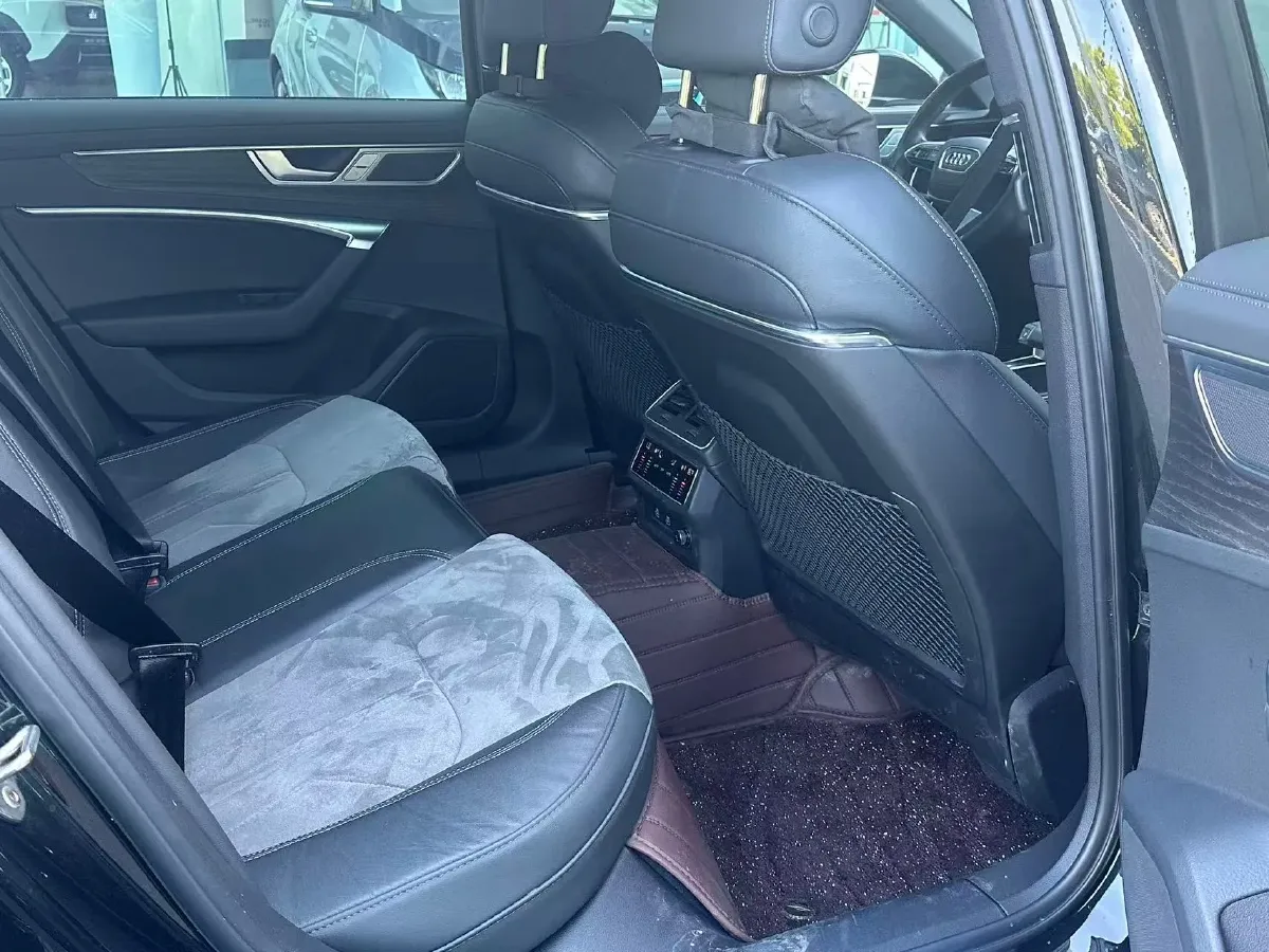 2024 Audi A6L 2.0T 245HP L4 7DCT,autocango,china used car exporter,china ev exporter,chinese used car exporter,chinese used ev exporter