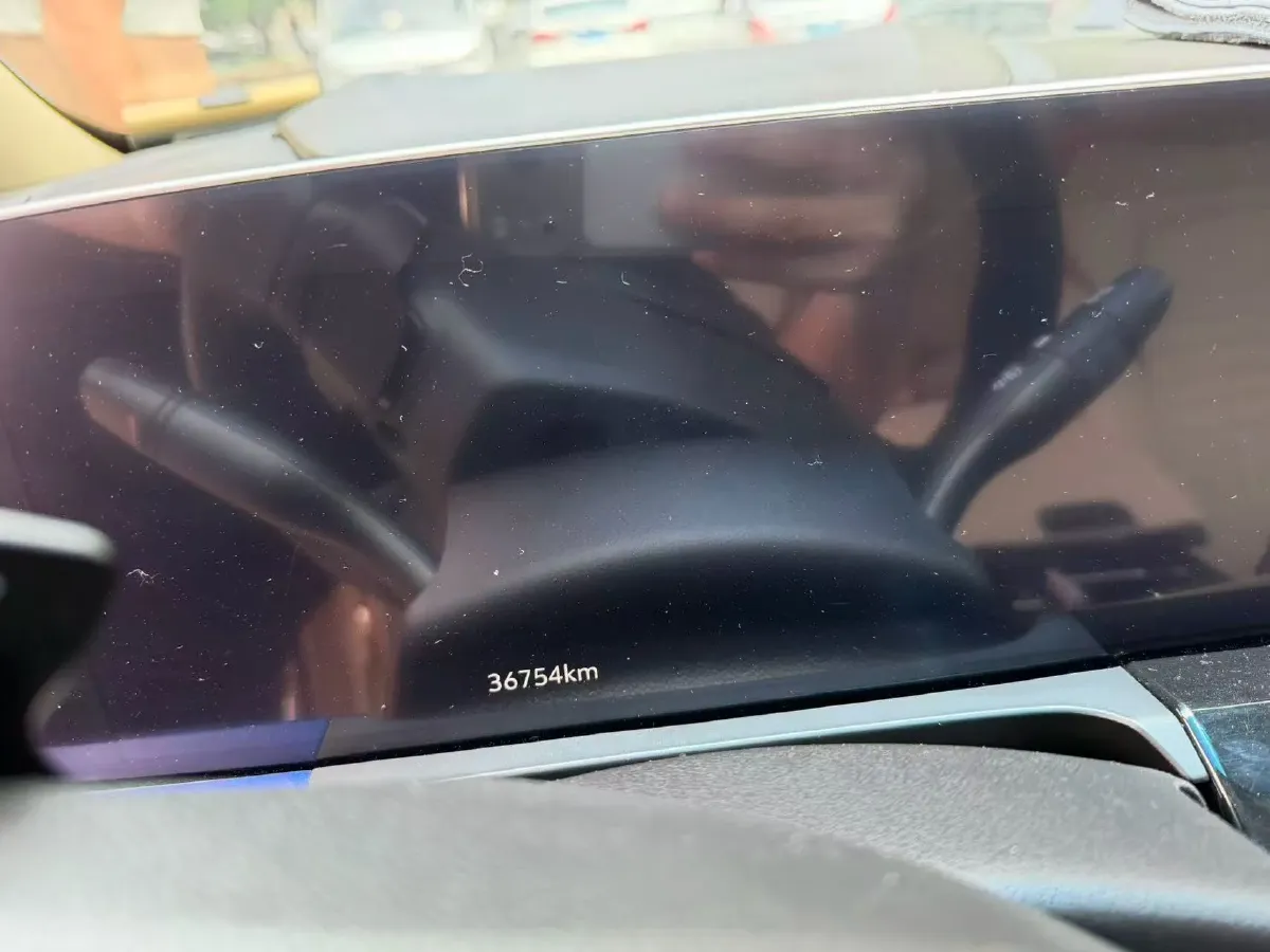 2023 Buick GL8 2.0T 237HP L4 9AT,autocango,china used car exporter,china ev exporter,chinese used car exporter,chinese used ev exporter