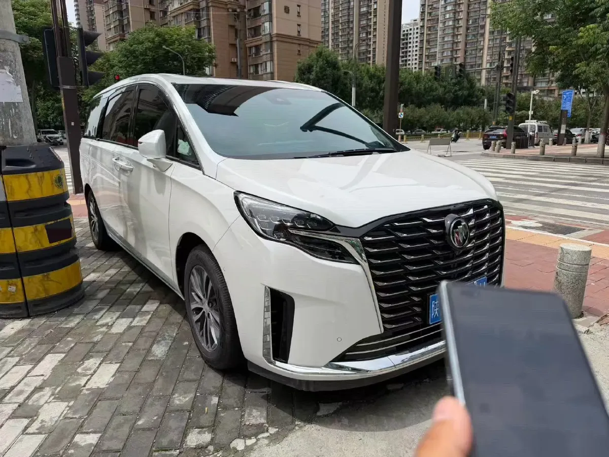 2023 Buick GL8 2.0T 237HP L4 9AT,autocango,china used car exporter,china ev exporter,chinese used car exporter,chinese used ev exporter