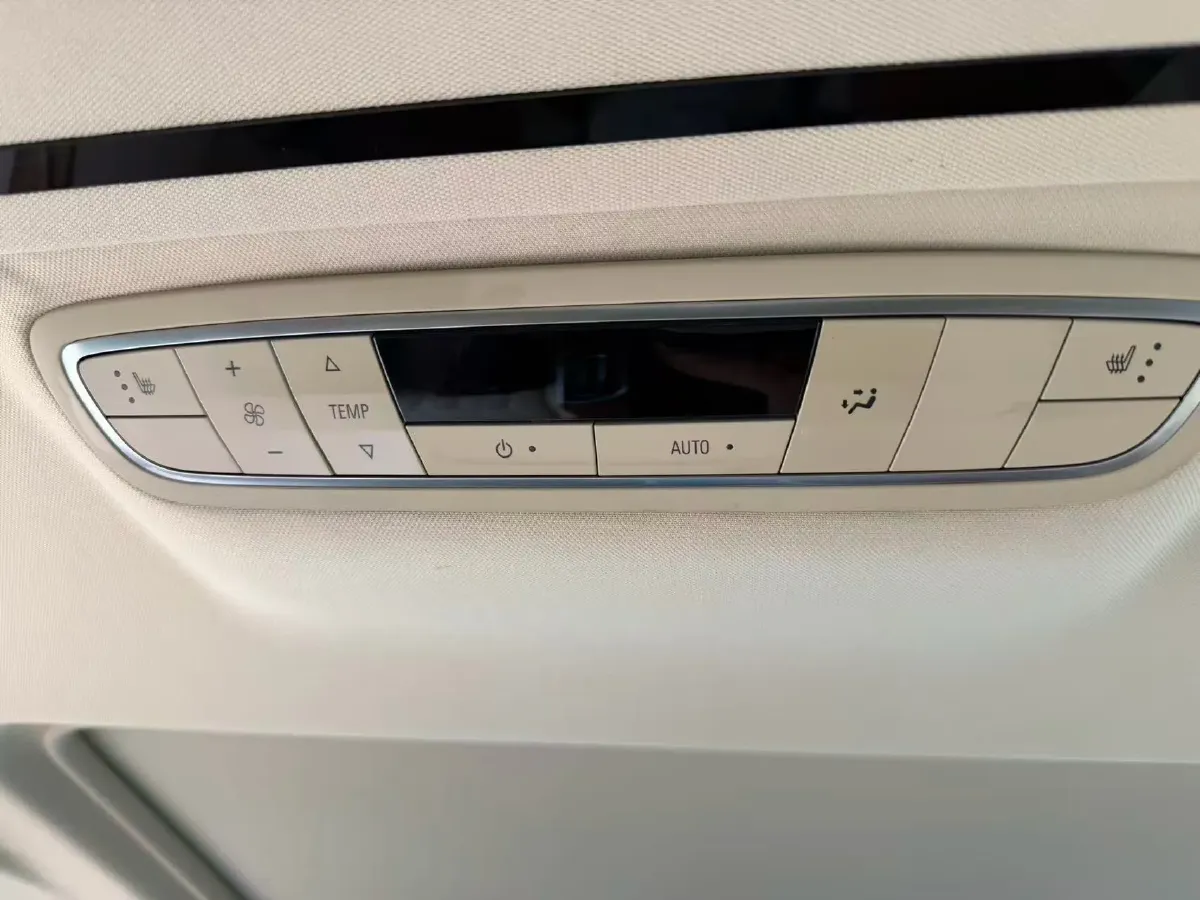 2023 Buick GL8 2.0T 237HP L4 9AT,autocango,china used car exporter,china ev exporter,chinese used car exporter,chinese used ev exporter