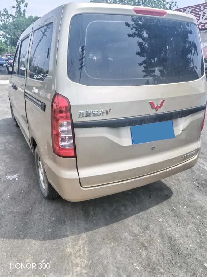 2019 WuLing HongGuang V 1.5L 99HP L4 6MT,autocango,china used car exporter,china ev exporter,chinese used car exporter,chinese used ev exporter