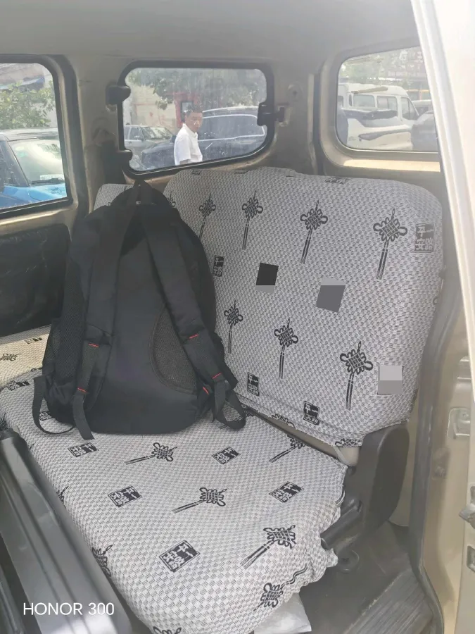2019 WuLing HongGuang V 1.5L 99HP L4 6MT,autocango,china used car exporter,china ev exporter,chinese used car exporter,chinese used ev exporter