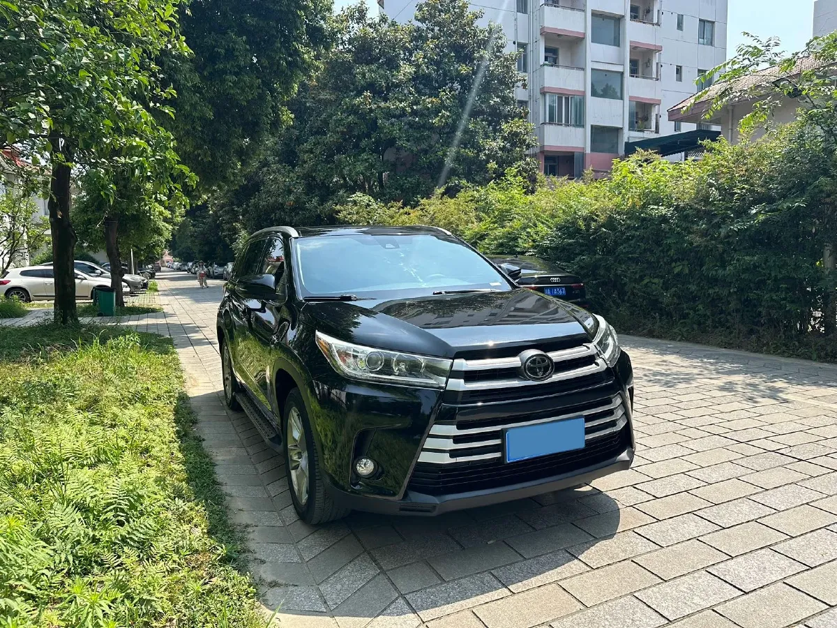 2018 Toyota Highlander 2.0T 220HP L4 6AT,autocango,china used car exporter,china ev exporter,chinese used car exporter,chinese used ev exporter