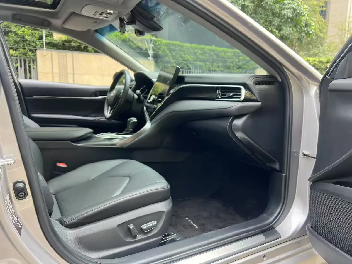 2021 Toyota Camry 2.0L 178HP L4 CVT,autocango,china used car exporter,china ev exporter,chinese used car exporter,chinese used ev exporter