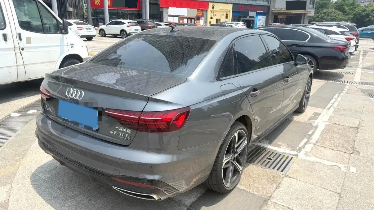 2024 Audi A4L 2.0T 190HP L4 7DCT,autocango,china used car exporter,china ev exporter,chinese used car exporter,chinese used ev exporter