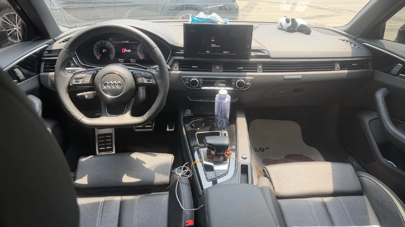 2024 Audi A4L 2.0T 190HP L4 7DCT,autocango,china used car exporter,china ev exporter,chinese used car exporter,chinese used ev exporter