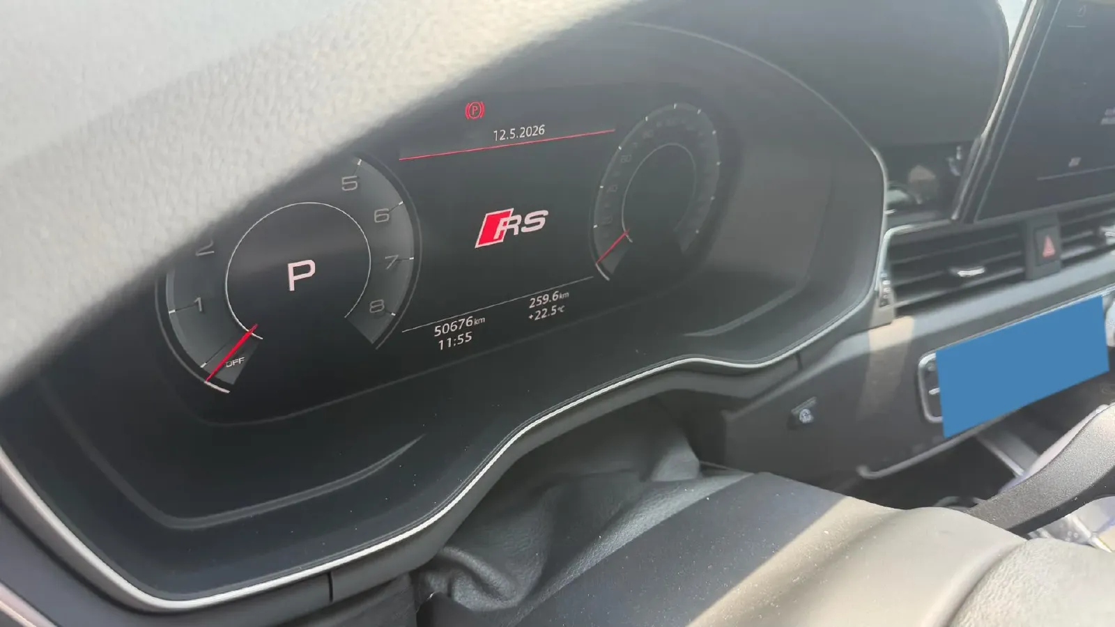 2024 Audi A4L 2.0T 190HP L4 7DCT,autocango,china used car exporter,china ev exporter,chinese used car exporter,chinese used ev exporter