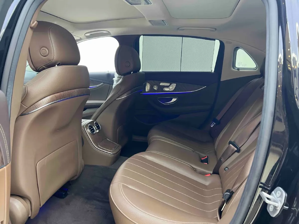 2022 Mercedes-Benz E Class 2.0T 258HP L4 9AT,autocango,china used car exporter,china ev exporter,chinese used car exporter,chinese used ev exporter