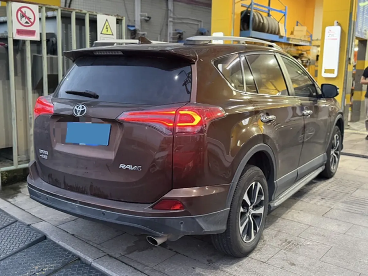 2018 Toyota RAV4 2.0L 151HP L4 CVT,autocango,china used car exporter,china ev exporter,chinese used car exporter,chinese used ev exporter