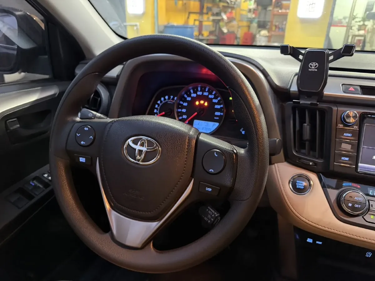 2018 Toyota RAV4 2.0L 151HP L4 CVT,autocango,china used car exporter,china ev exporter,chinese used car exporter,chinese used ev exporter