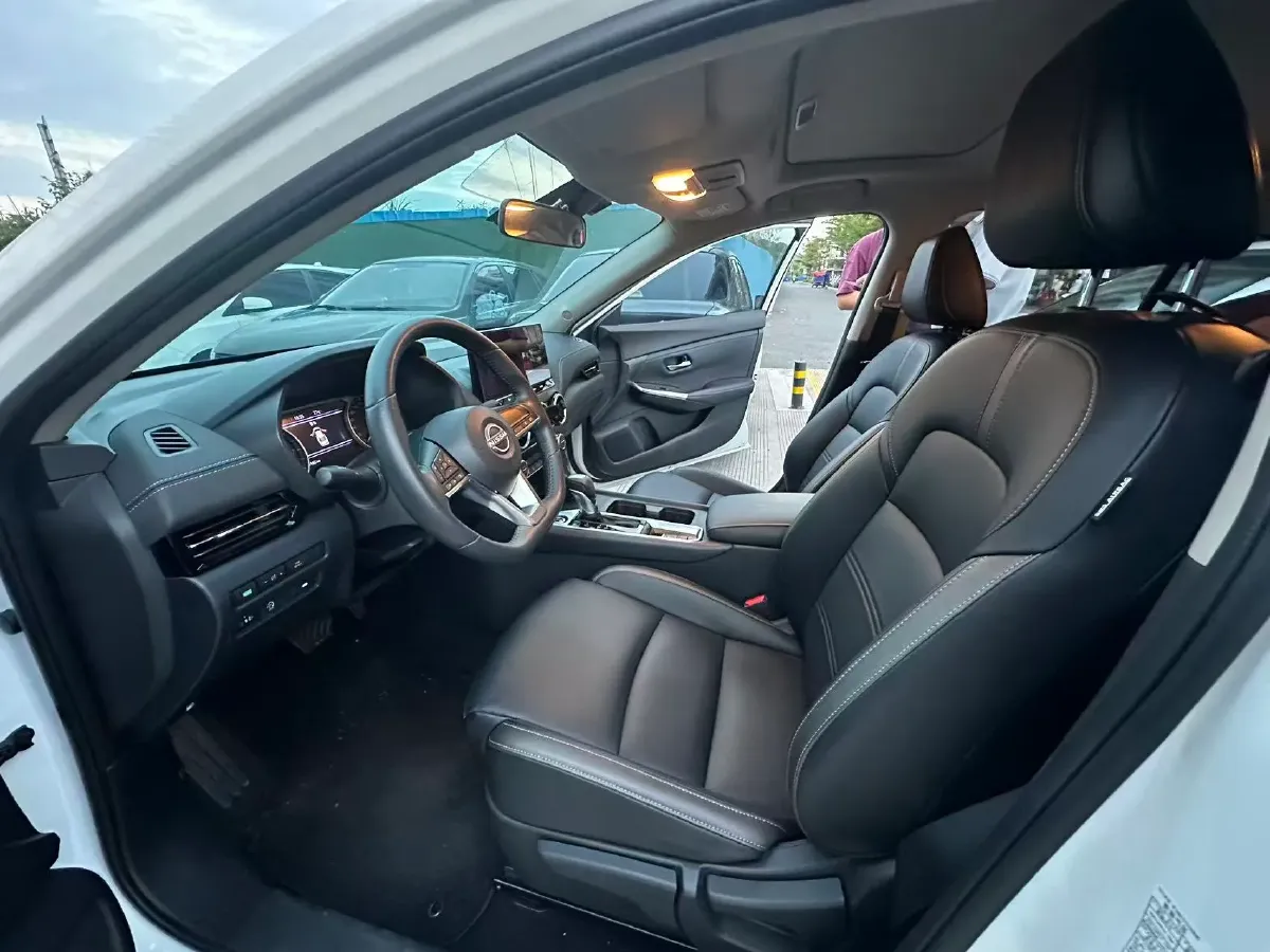 2023 Nissan Sylphy 1.6L 135HP L4 CVT,autocango,china used car exporter,china ev exporter,chinese used car exporter,chinese used ev exporter