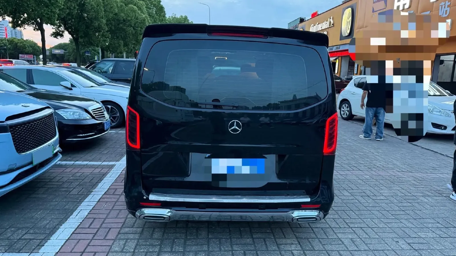 2023 Mercedes-Benz Vito 2.0T 211HP L4 9AT,autocango,china used car exporter,china ev exporter,chinese used car exporter,chinese used ev exporter