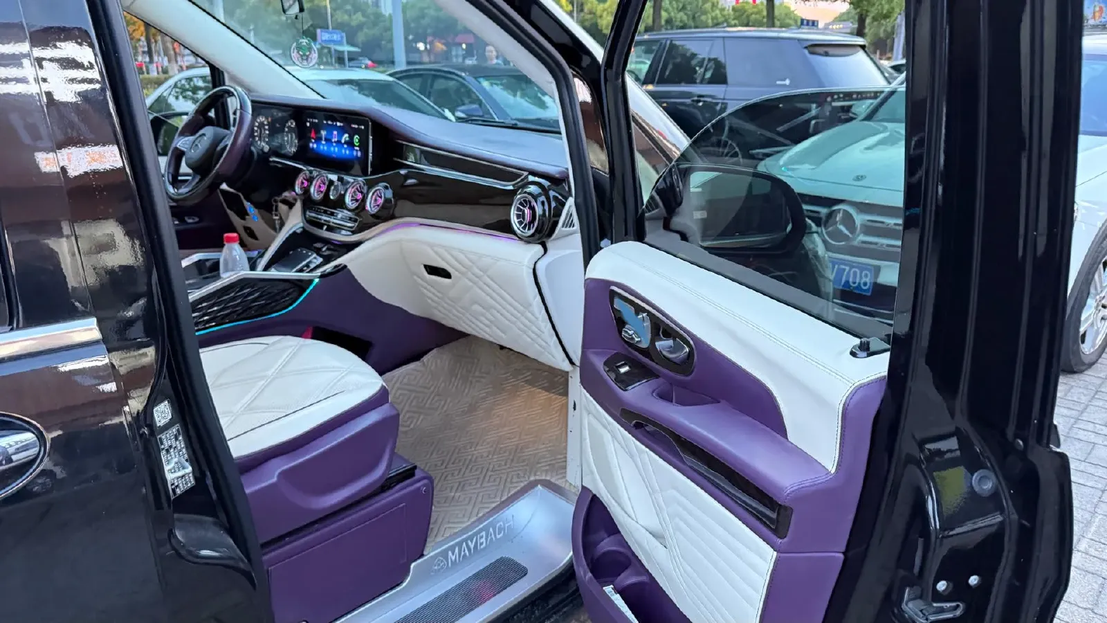 2023 Mercedes-Benz Vito 2.0T 211HP L4 9AT,autocango,china used car exporter,china ev exporter,chinese used car exporter,chinese used ev exporter