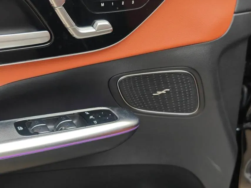 2025 Mercedes-Benz GLC Class 2.0T 258HP L4 9AT,autocango,china used car exporter,china ev exporter,chinese used car exporter,chinese used ev exporter