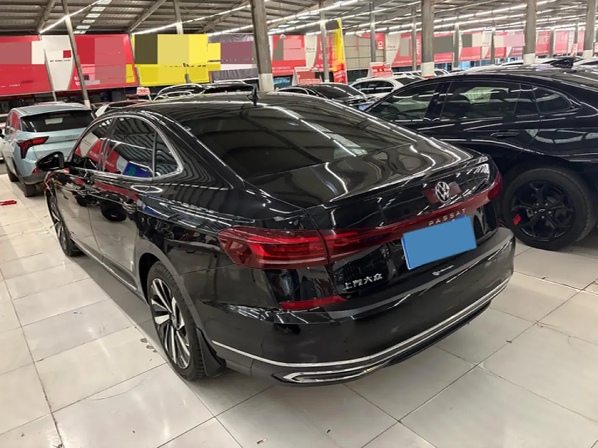 2025 Volkswagen Passat 2.0T 220HP L4 7DCT,autocango,china used car exporter,china ev exporter,chinese used car exporter,chinese used ev exporter