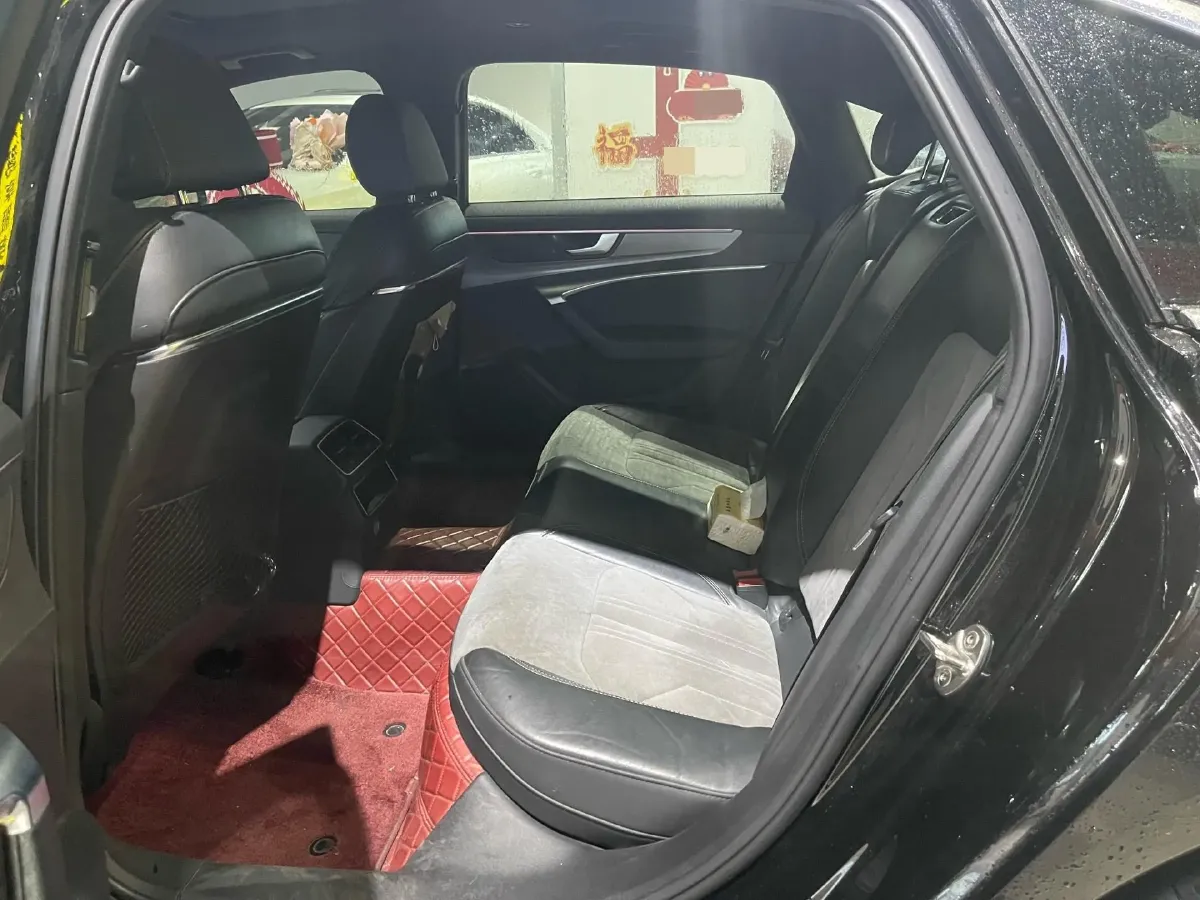 2022 Audi A6L 2.0T 224HP L4 7DCT,autocango,china used car exporter,china ev exporter,chinese used car exporter,chinese used ev exporter